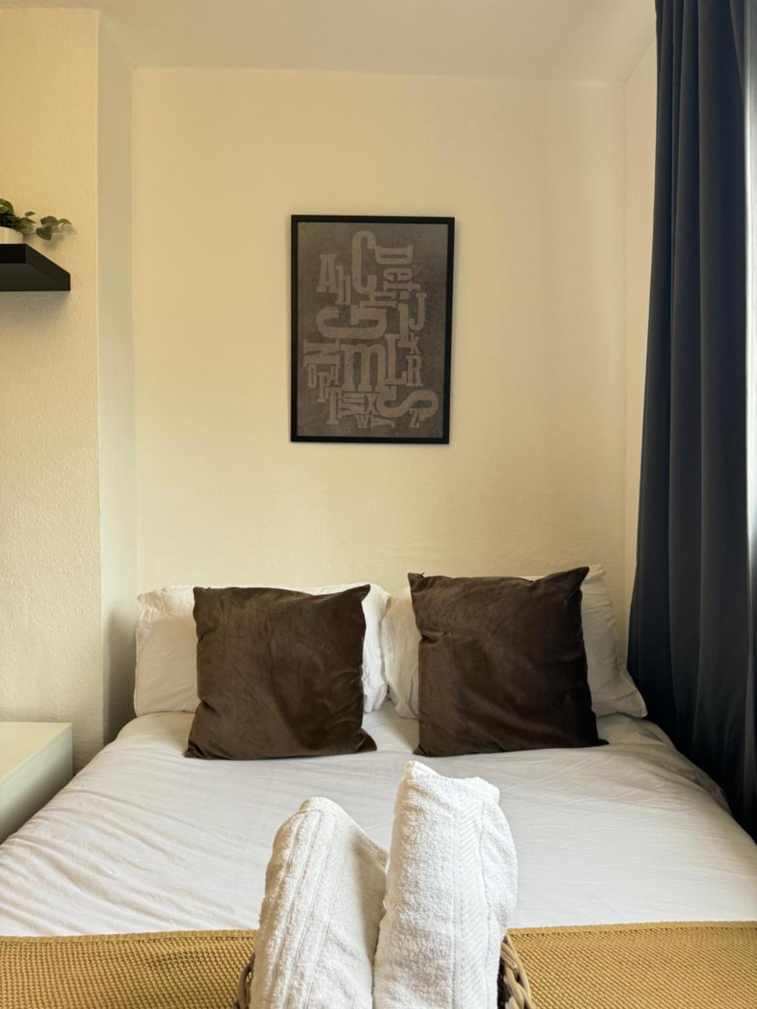 2 Bed Apt Sofa Bed Up To 6 London Eksteriør bilde