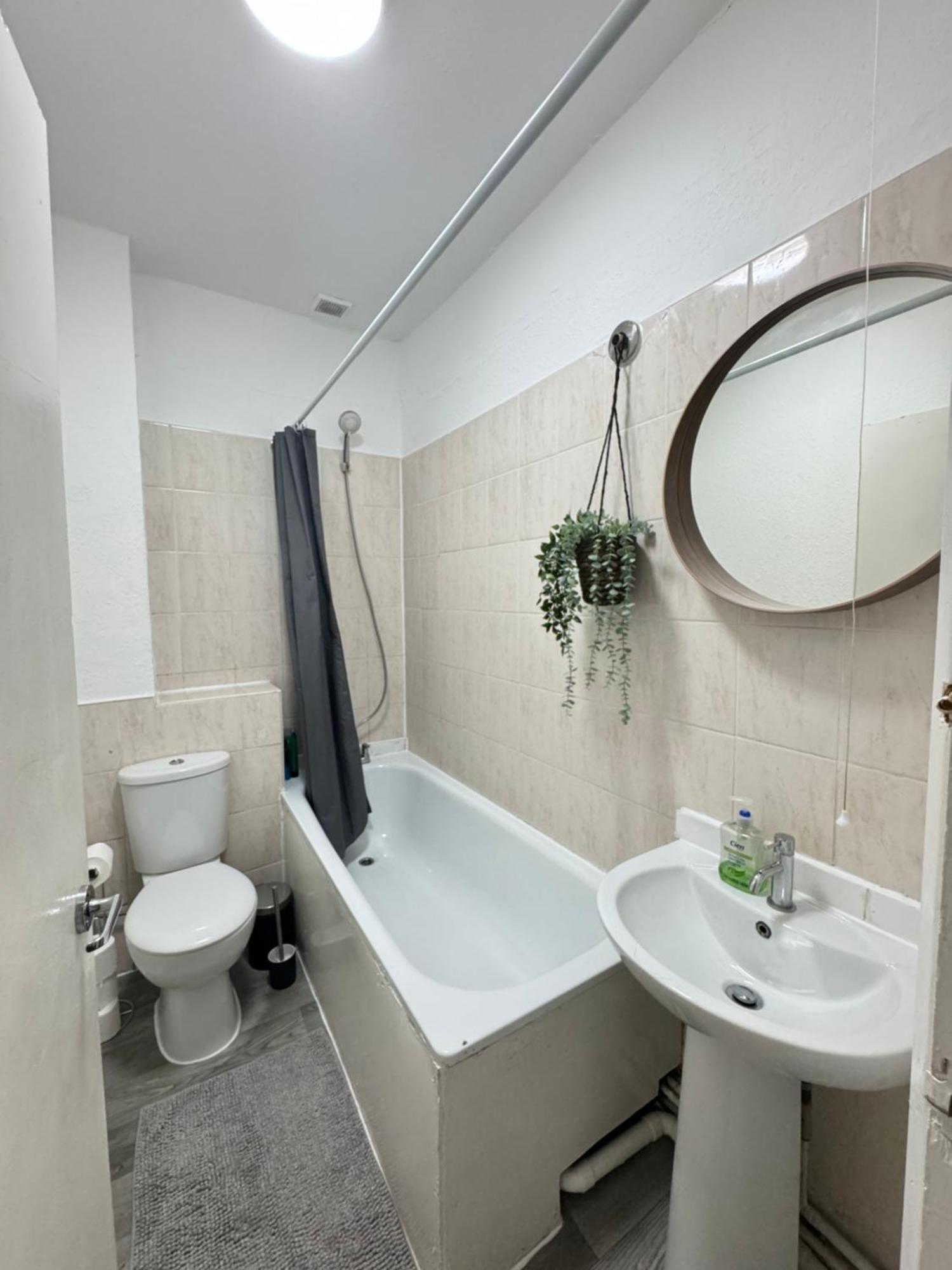 2 Bed Apt Sofa Bed Up To 6 London Eksteriør bilde