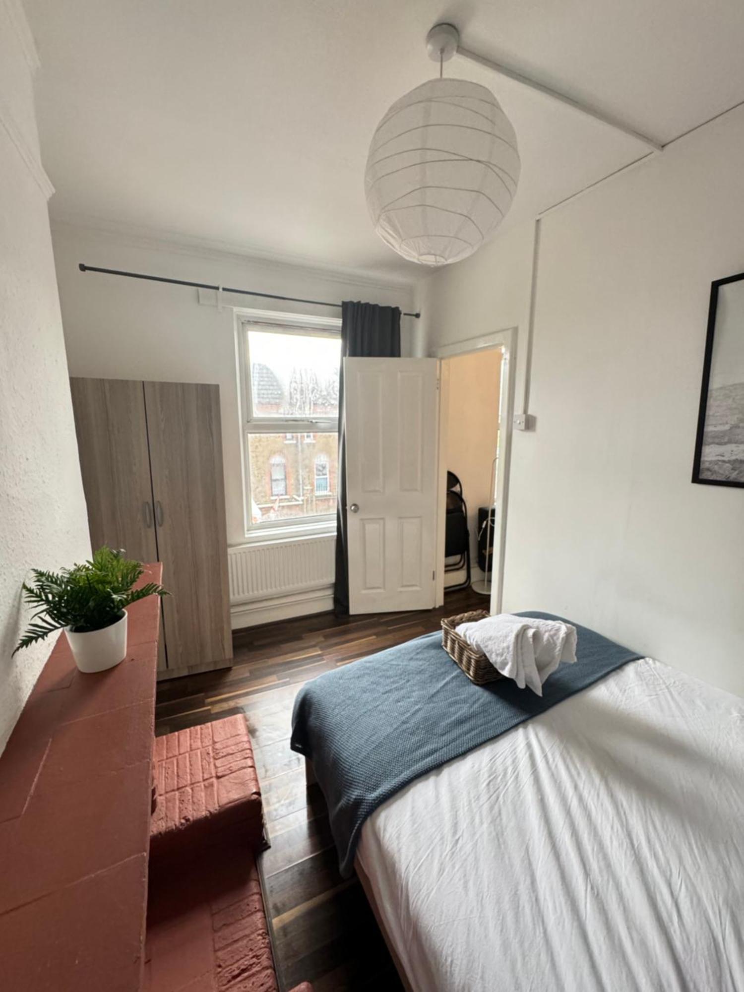 2 Bed Apt Sofa Bed Up To 6 London Eksteriør bilde