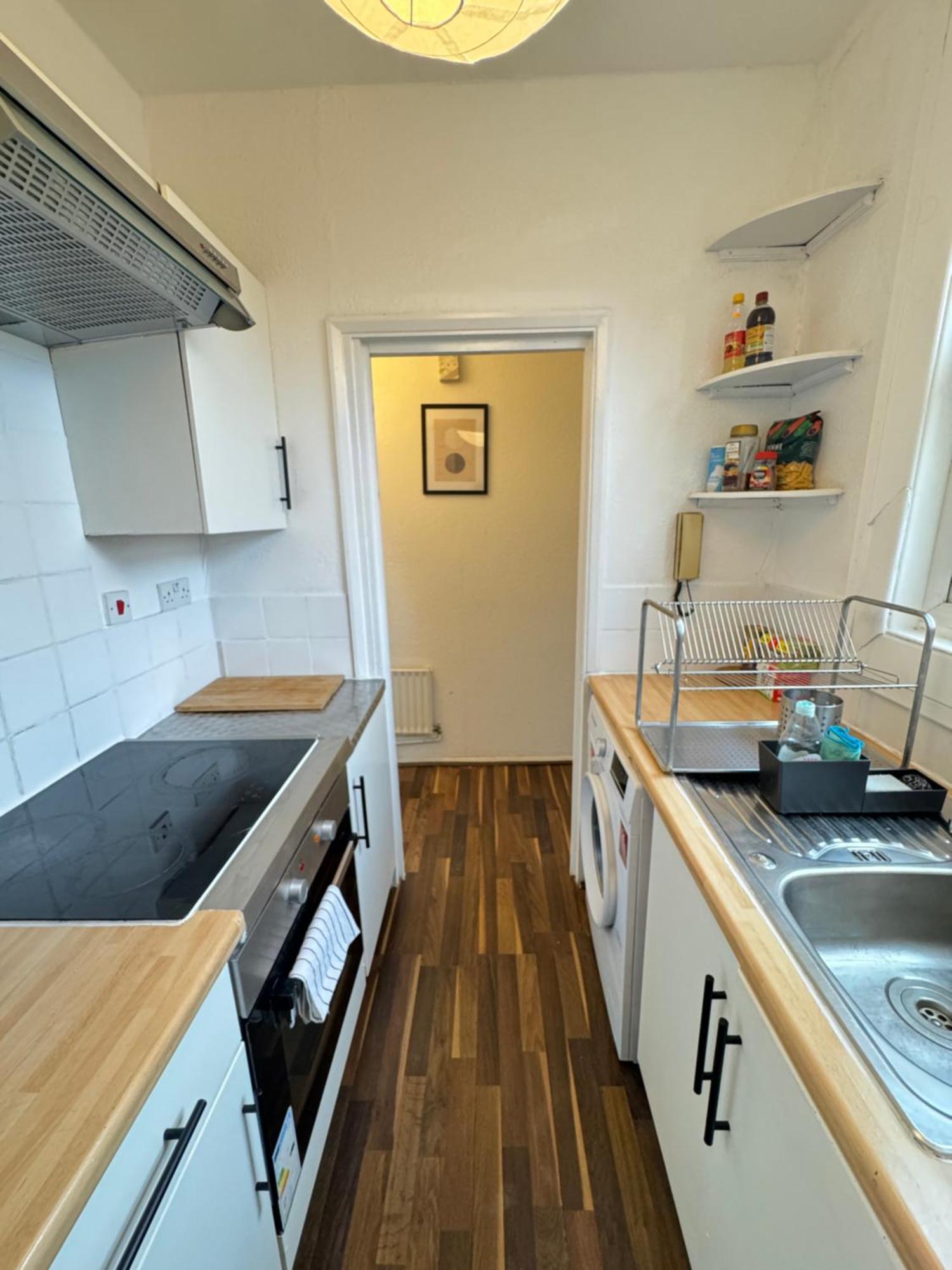 2 Bed Apt Sofa Bed Up To 6 London Eksteriør bilde