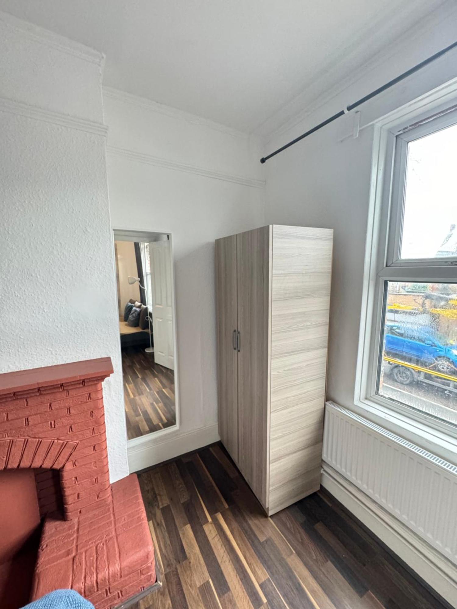 2 Bed Apt Sofa Bed Up To 6 London Eksteriør bilde